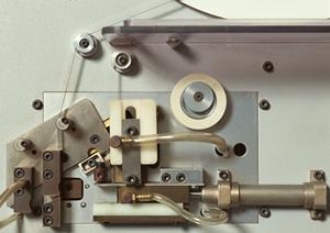 機械に関係する企業を取り上げます